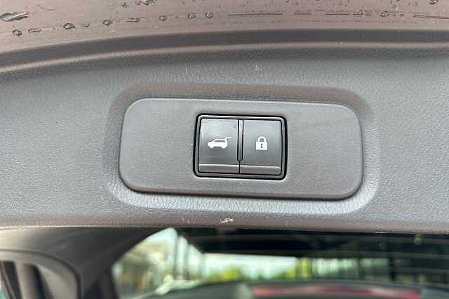 Nissan Qashqai 1.3 DiG-T MH Tekna 5dr