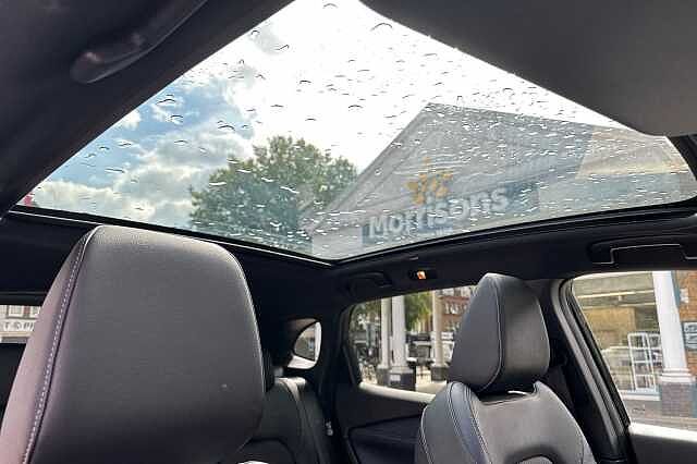 Nissan Qashqai 1.3 DiG-T MH Tekna 5dr