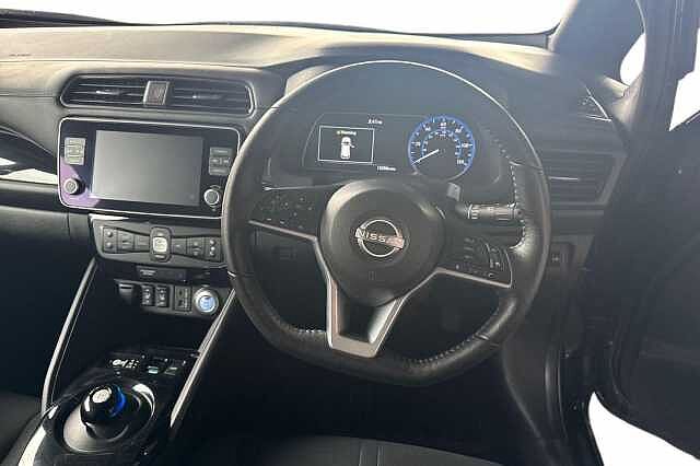 Nissan LEAF 110kW N-Connecta 39kWh 5dr Auto