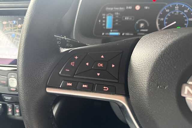 Nissan LEAF 110kW N-Connecta 39kWh 5dr Auto