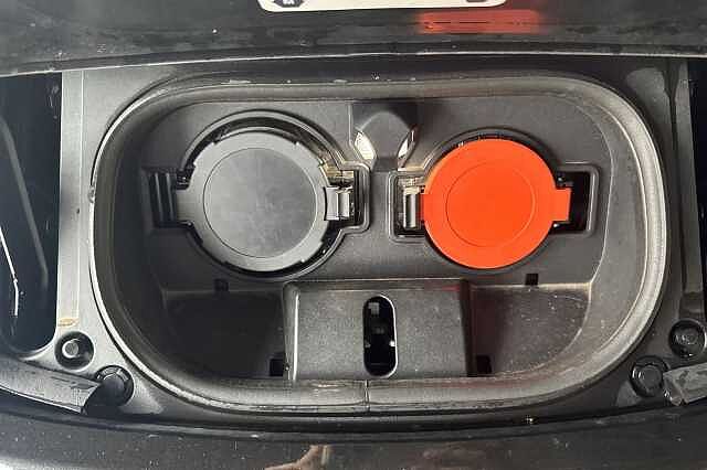 Nissan LEAF 110kW N-Connecta 39kWh 5dr Auto