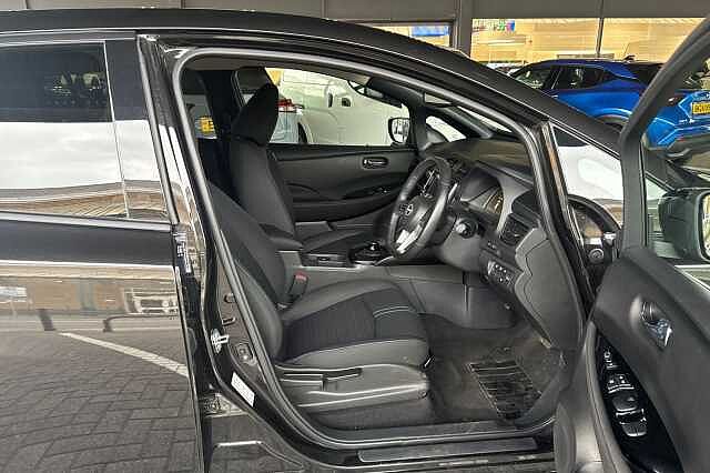 Nissan LEAF 110kW N-Connecta 39kWh 5dr Auto