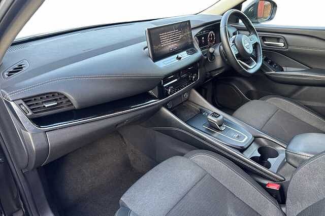 Nissan Qashqai 1.3 DiG-T MH 158 N-Connecta 5dr Xtronic