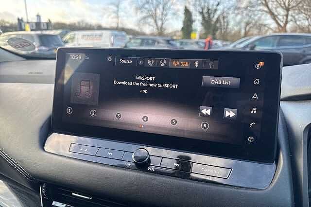 Nissan Qashqai 1.3 DiG-T MH 158 N-Connecta 5dr Xtronic