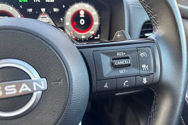 Nissan Qashqai 1.3 DiG-T MH 158 N-Connecta 5dr Xtronic