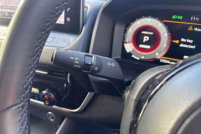 Nissan Qashqai 1.3 DiG-T MH 158 N-Connecta 5dr Xtronic