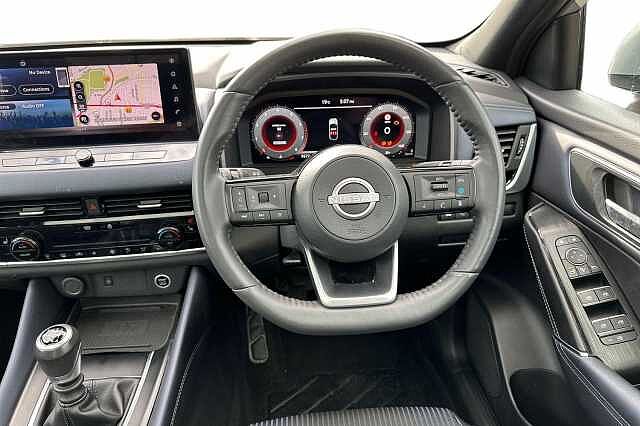 Nissan Qashqai 1.3 DiG-T MH Tekna 5dr