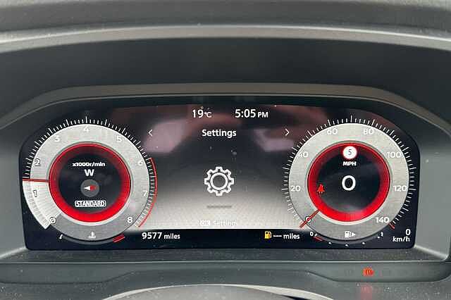 Nissan Qashqai 1.3 DiG-T MH Tekna 5dr