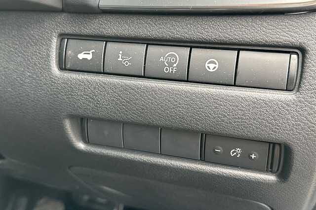 Nissan Qashqai 1.3 DiG-T MH Tekna 5dr