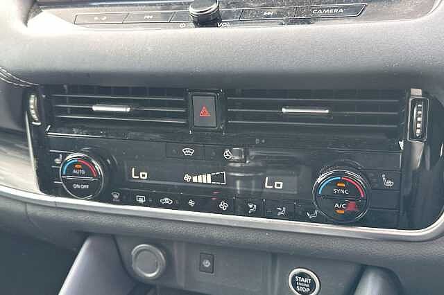 Nissan Qashqai 1.3 DiG-T MH Tekna 5dr