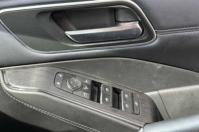 Nissan Qashqai 1.3 DiG-T MH Tekna 5dr