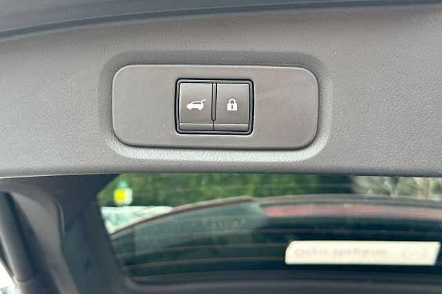 Nissan Qashqai 1.3 DiG-T MH Tekna 5dr