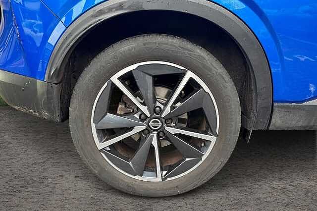 Nissan Qashqai 1.3 DiG-T MH Tekna 5dr