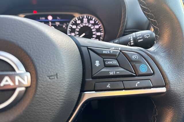 Nissan Juke 1.6 Hybrid Tekna 5dr Auto