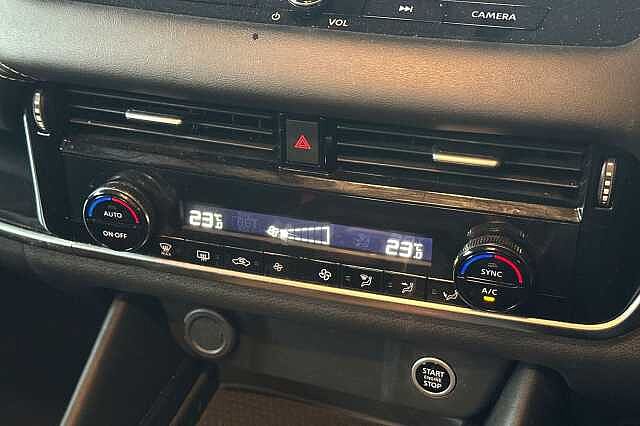 Nissan Qashqai 1.3 DiG-T MH 158 N-Connecta 5dr Xtronic