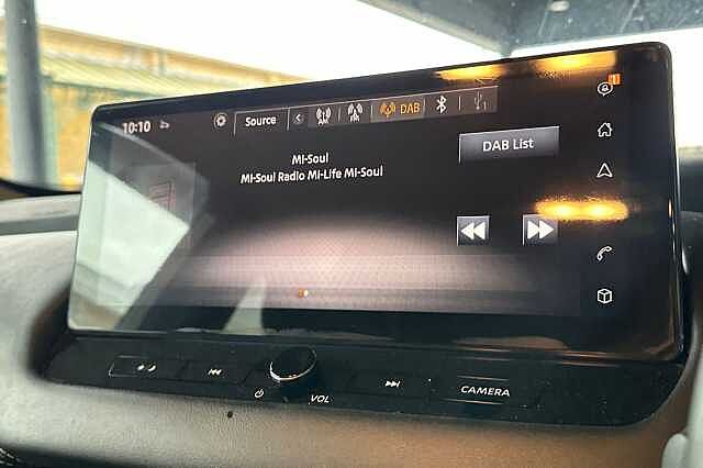 Nissan Qashqai 1.3 DiG-T MH 158 N-Connecta 5dr Xtronic