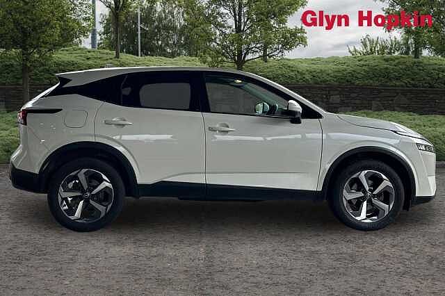 Nissan Qashqai 1.3 DiG-T MH 158 N-Connecta 5dr Xtronic