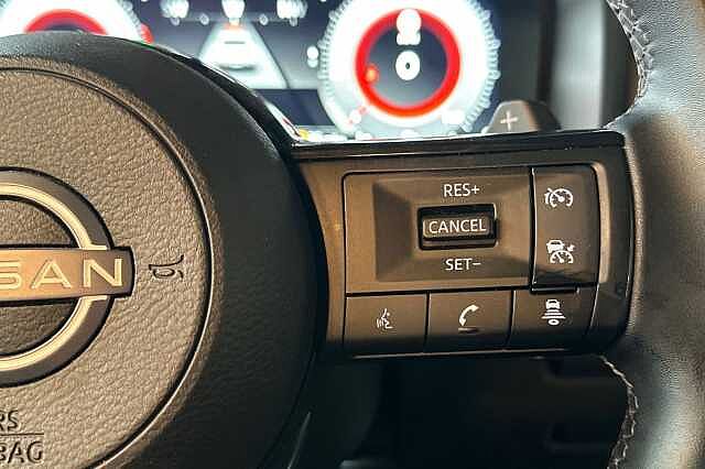 Nissan Qashqai 1.3 DiG-T MH 158 N-Connecta 5dr Xtronic