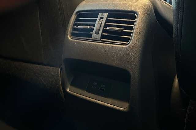 Nissan Qashqai 1.3 DiG-T MH 158 N-Connecta 5dr Xtronic