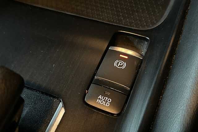 Nissan Qashqai 1.3 DiG-T MH 158 N-Connecta 5dr Xtronic