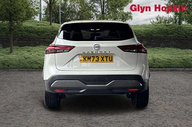 Nissan Qashqai 1.3 DiG-T MH 158 N-Connecta 5dr Xtronic