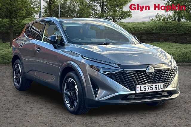 Nissan Qashqai 1.3 DiG-T MH N-Connecta [Glass Roof] 5dr