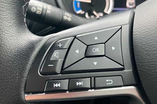 Nissan Juke 1.6 Hybrid Tekna 5dr Auto