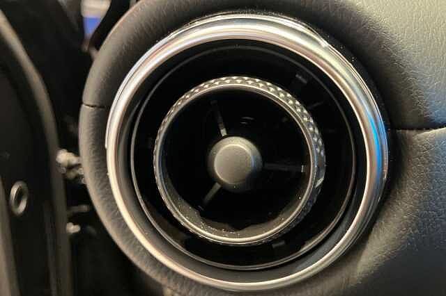 Nissan Juke 1.6 Hybrid Tekna 5dr Auto