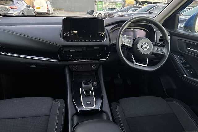 Nissan Qashqai 1.3 DiG-T MH 158 Premiere Edition 5dr Xtronic