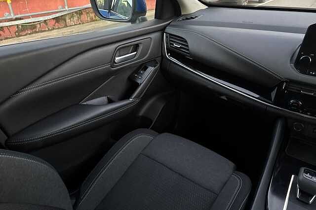 Nissan Qashqai 1.3 DiG-T MH 158 Premiere Edition 5dr Xtronic