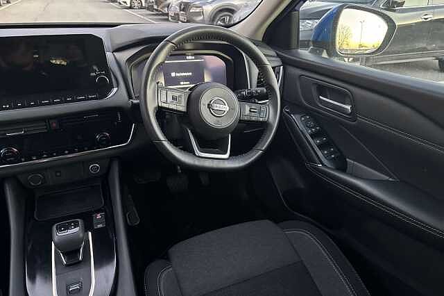 Nissan Qashqai 1.3 DiG-T MH 158 Premiere Edition 5dr Xtronic