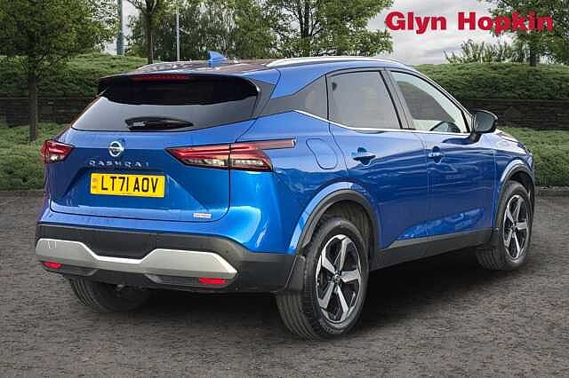 Nissan Qashqai 1.3 DiG-T MH 158 Premiere Edition 5dr Xtronic