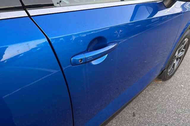 Nissan Qashqai 1.3 DiG-T MH 158 Premiere Edition 5dr Xtronic