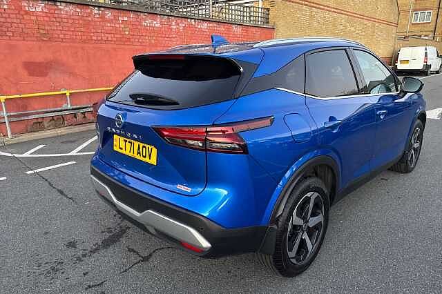 Nissan Qashqai 1.3 DiG-T MH 158 Premiere Edition 5dr Xtronic