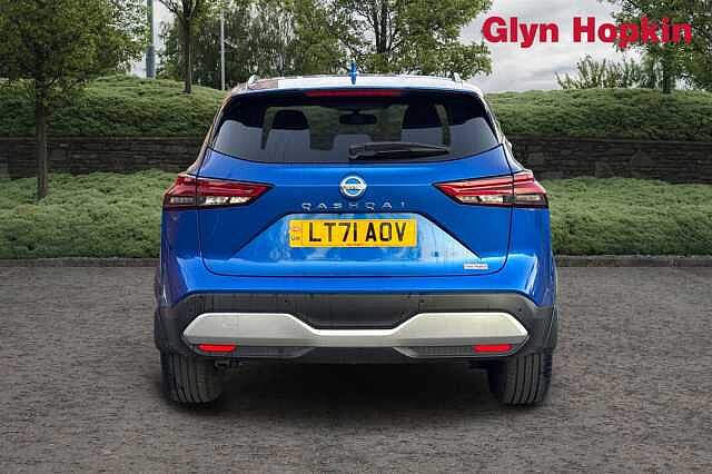 Nissan Qashqai 1.3 DiG-T MH 158 Premiere Edition 5dr Xtronic