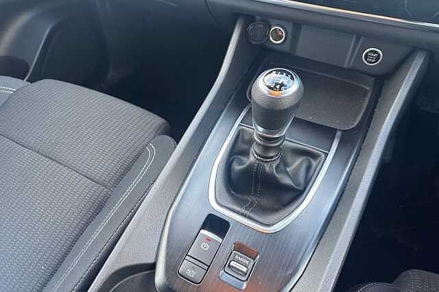 Nissan Qashqai 1.3 DiG-T MH Visia 5dr