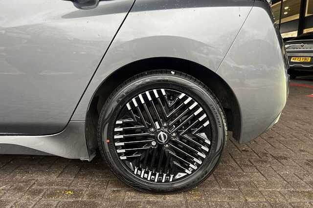Nissan LEAF 110kW N-Connecta 39kWh 5dr Auto