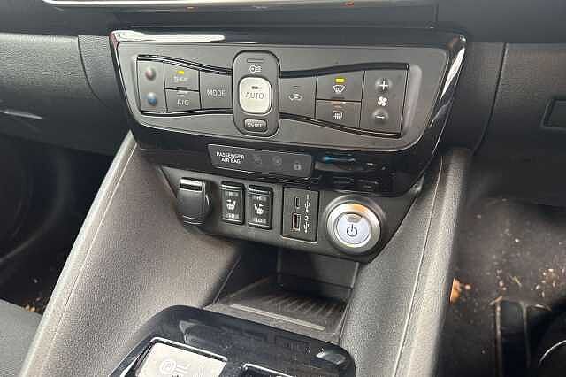 Nissan LEAF 110kW N-Connecta 39kWh 5dr Auto