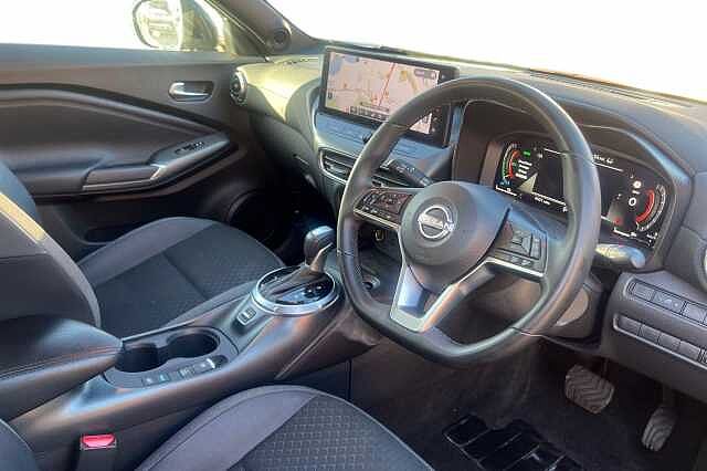 Nissan Juke 1.6 Hybrid N-Connecta 5dr Auto