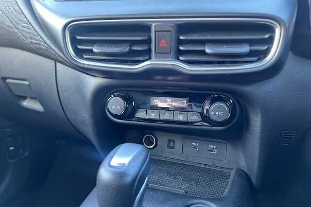 Nissan Juke 1.6 Hybrid N-Connecta 5dr Auto