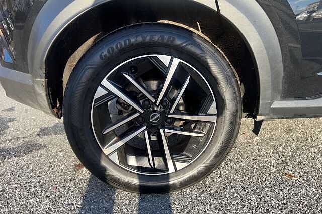 Nissan Juke 1.6 Hybrid N-Connecta 5dr Auto