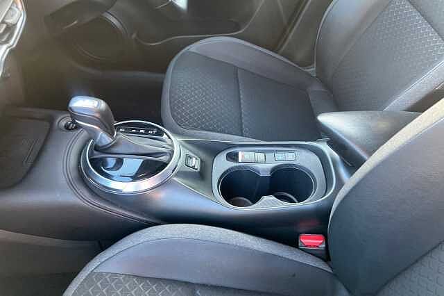 Nissan Juke 1.6 Hybrid N-Connecta 5dr Auto