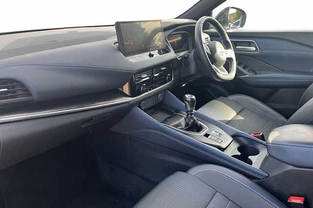 Nissan Qashqai 1.3 DiG-T MH Tekna 5dr