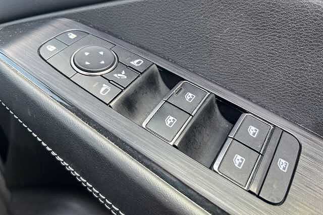 Nissan Qashqai 1.3 DiG-T MH Tekna 5dr