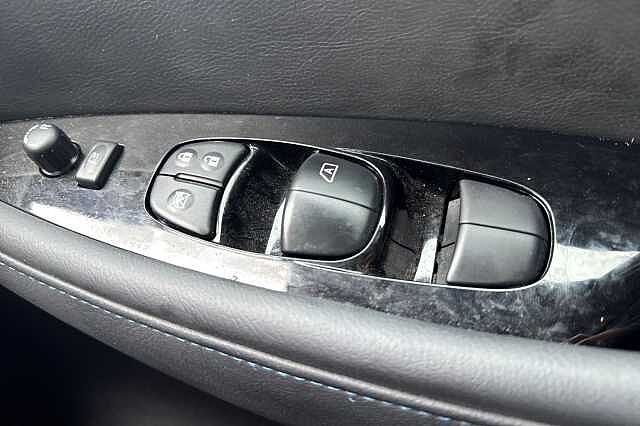 Nissan LEAF 110kW N-Connecta 40kWh 5dr Auto