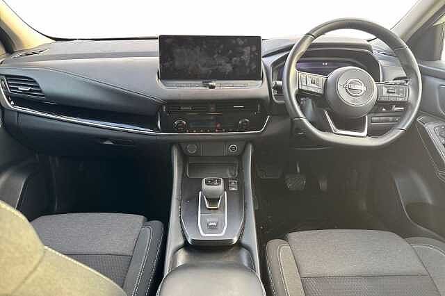 Nissan Qashqai 1.3 DiG-T MH 158 N-Connecta [Glass Rf] 5dr Xtronic