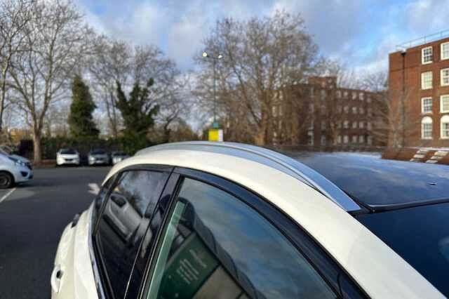 Nissan Qashqai 1.3 DiG-T MH 158 N-Connecta [Glass Rf] 5dr Xtronic