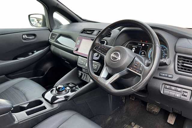 Nissan LEAF 110kW N-Connecta 39kWh 5dr Auto