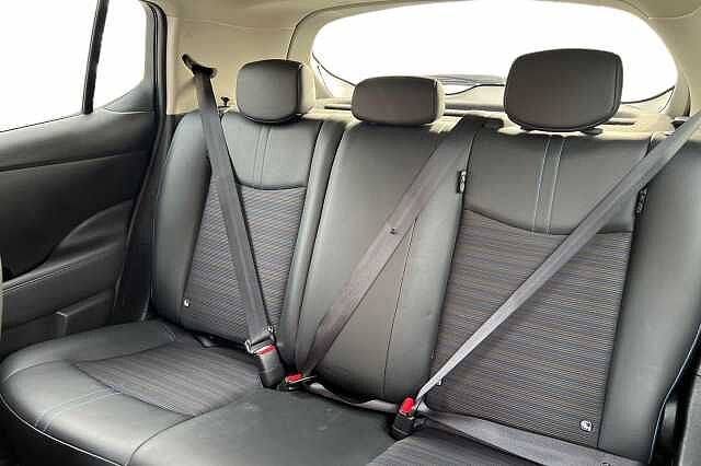 Nissan LEAF 110kW N-Connecta 39kWh 5dr Auto