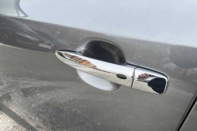 Nissan LEAF 110kW N-Connecta 39kWh 5dr Auto